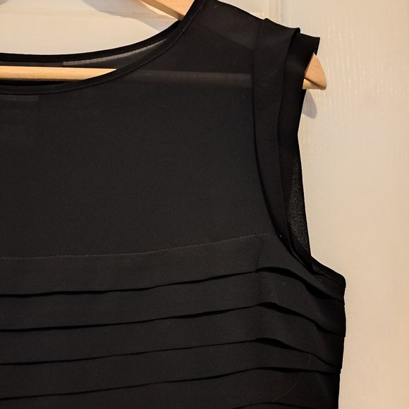 Sleeveless Black Top with Subtle Ruffle/Pleats - Picture 3 of 7